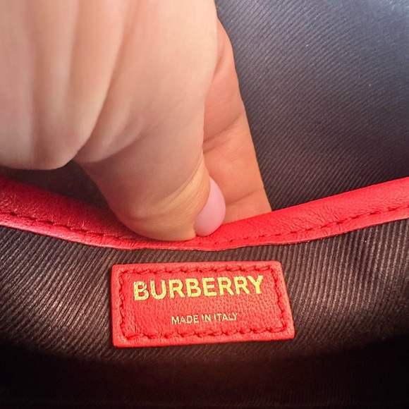 Burberry Lola Red Quilted Leather Crossbody Camera Bag - Picture 3 of 6